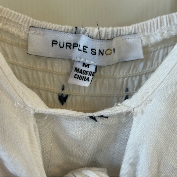 Flattering Silhouette Playful White Bird Dress Medium 🤍🤍 - Picture 10 of 11